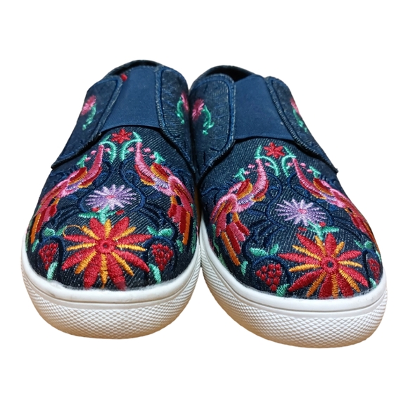 Wanted Slip-on Embroidered Multicolor Sneakers Size 9 - Picture 4 of 9